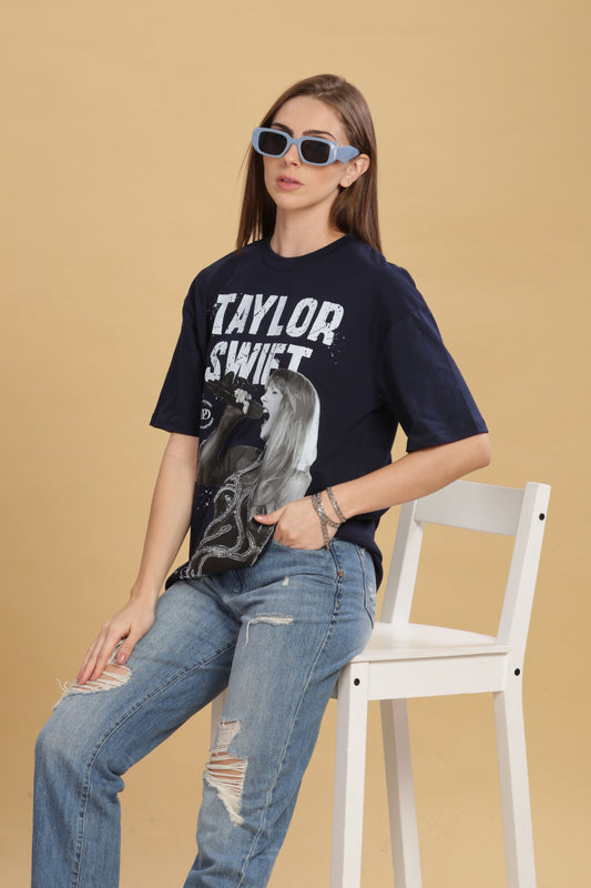 Women's Oversized T-shirt in Navy Blue - Taylor Swift | TPD