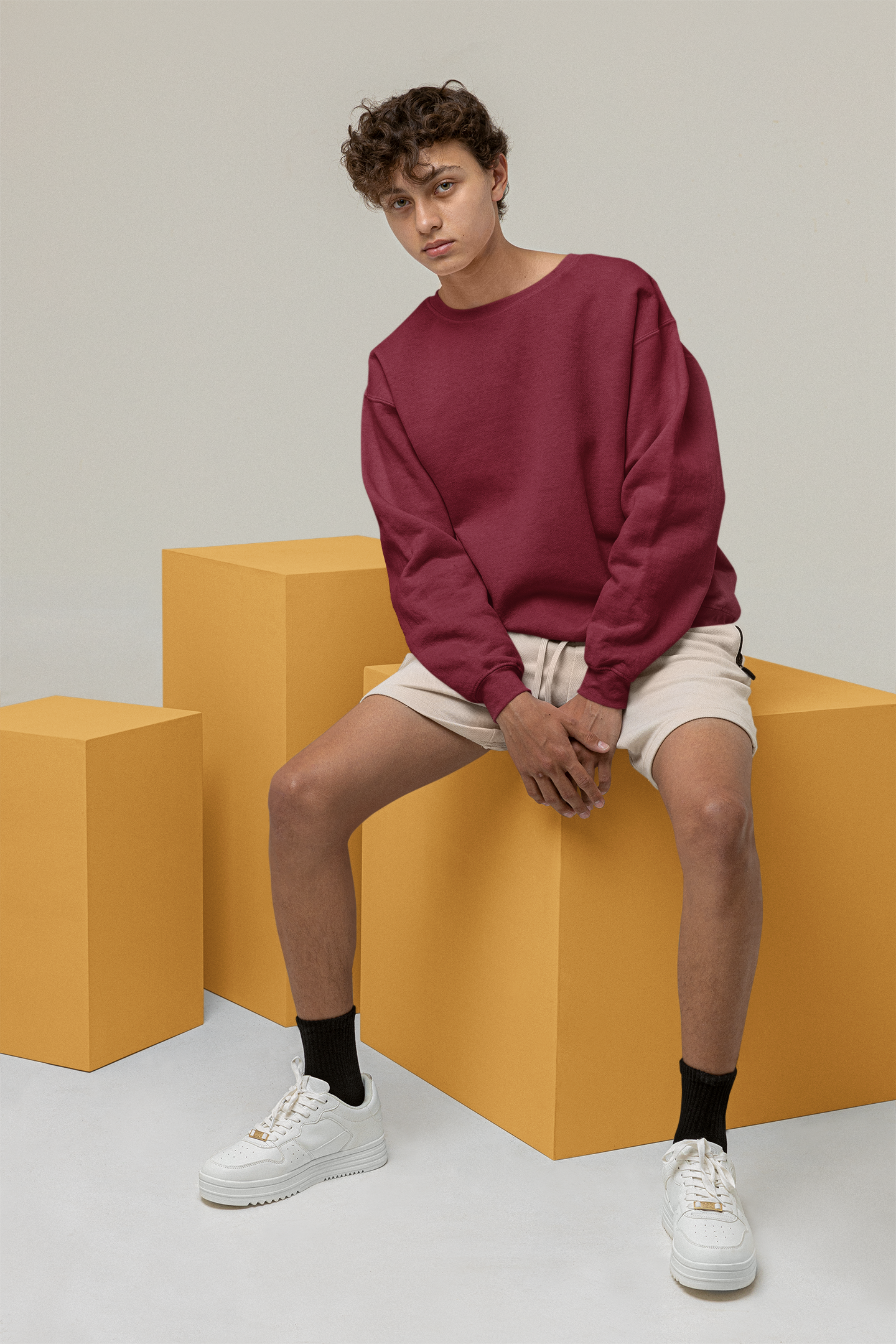 Men's Sweatshirt in Solid Maroon